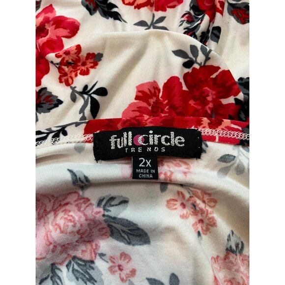 Full Circle Trends Floral Button-Front Tie Hem Top Size 2X Soft Comfort Red Rose - Picture 6 of 8